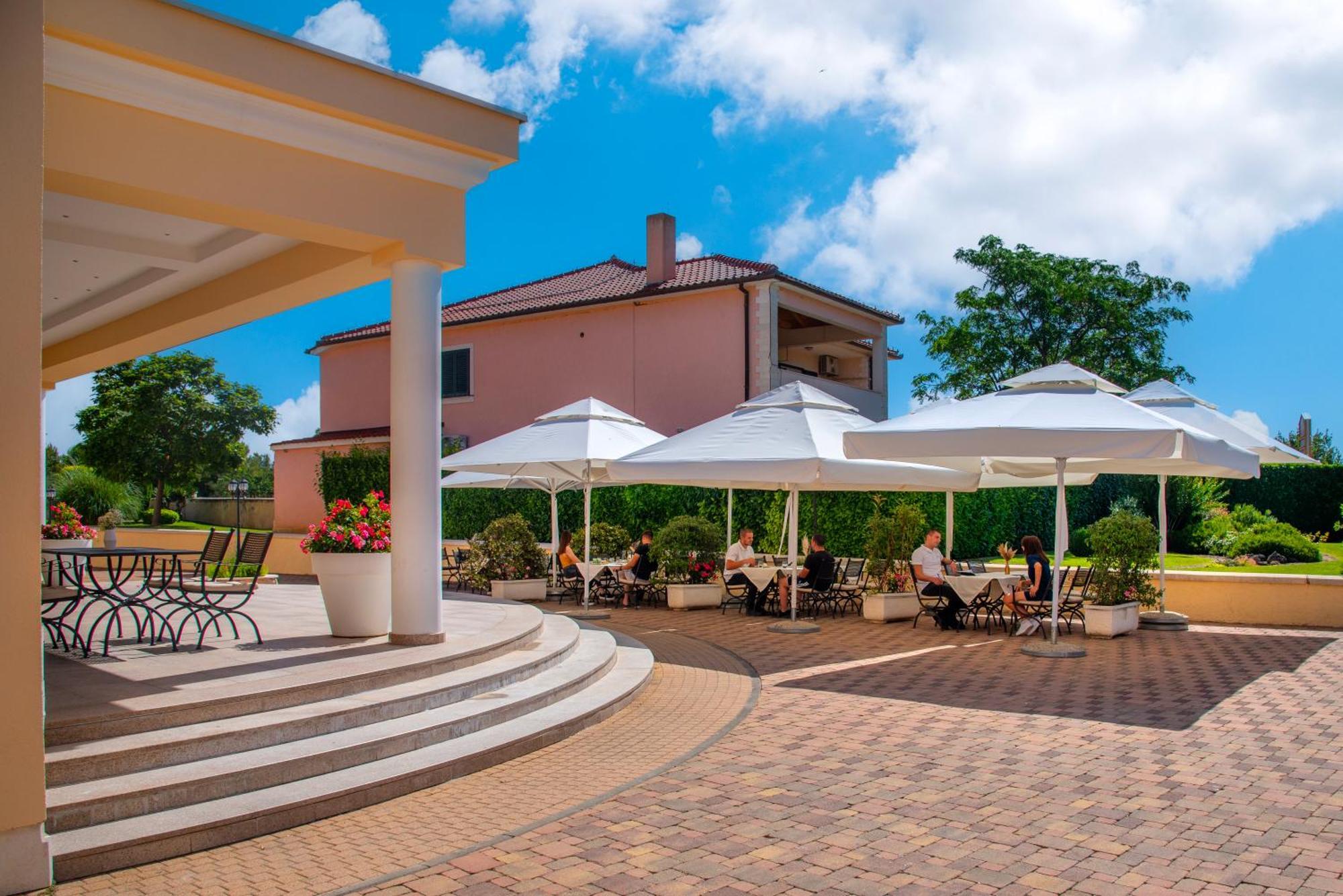 Guest Accommodation Atrium Gulin Lozovac Exterior foto